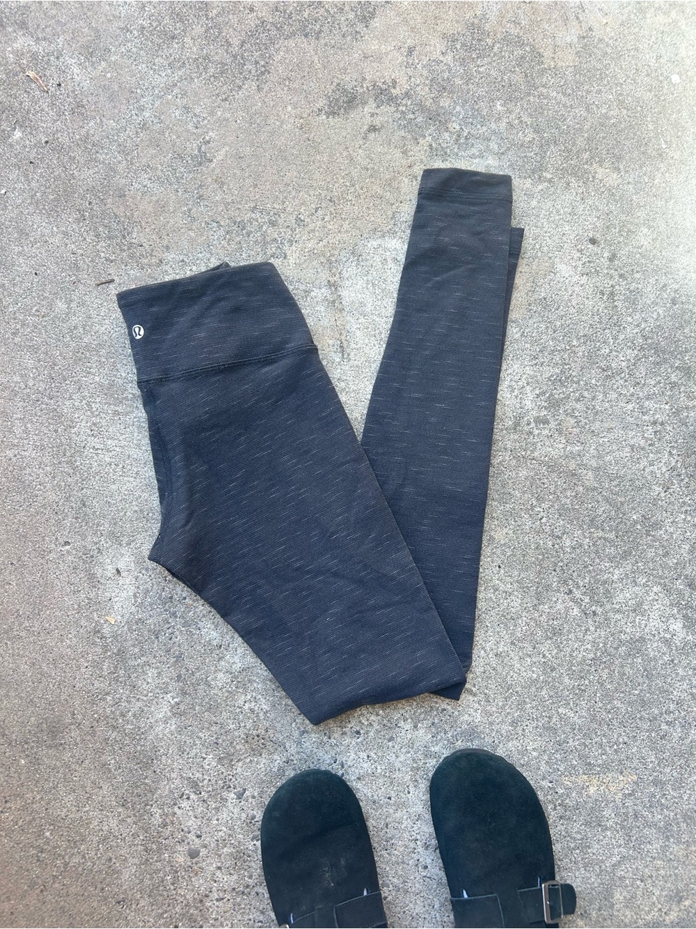 Lululemon wunder under leggings size 6
